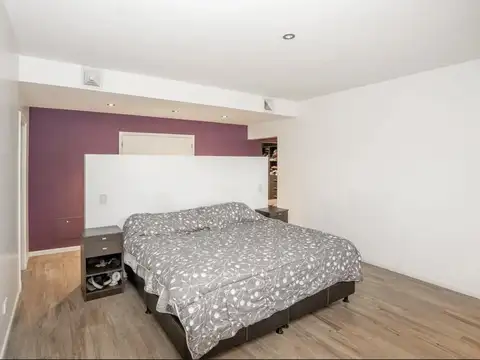 Casa en Venta con 8 cocheras