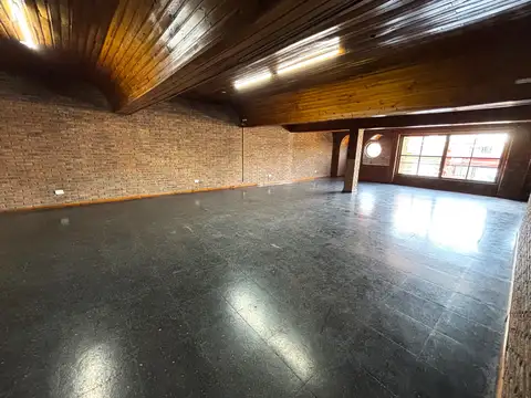 Avenida José Altube 1800, Piso 1