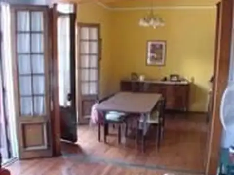 Depto Tipo Casa en Venta de 4 ambientes