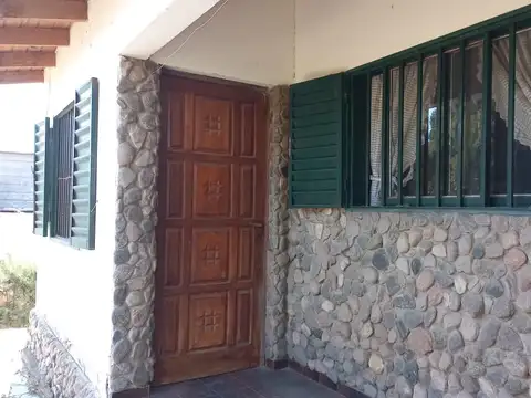 Casa mas Departamento a la venta en Bialet Masse. (C281)