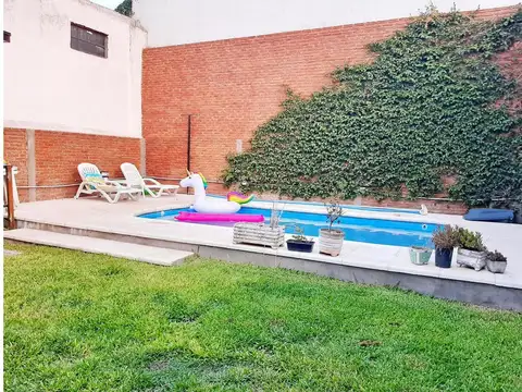 Casa 4 ambientes con 3 baños