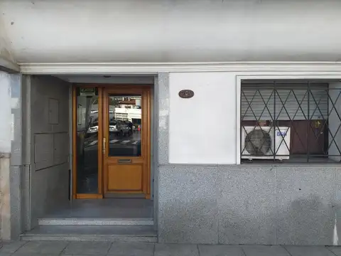 Echeverría 200, Piso PB