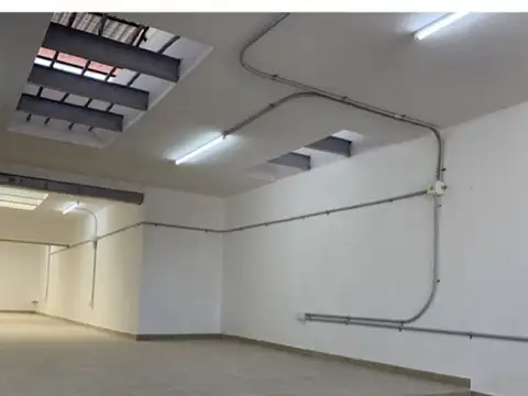 Deposito/Galpón en Villa Santa Rita (Paternal)