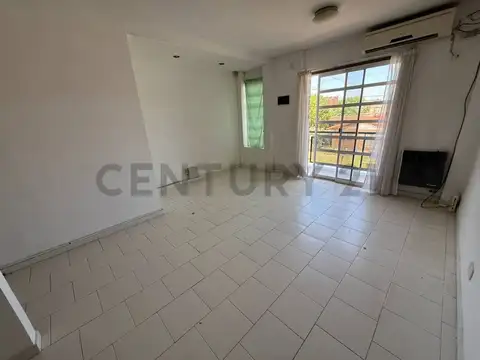 21 entre 524 y 525 700, Piso 1