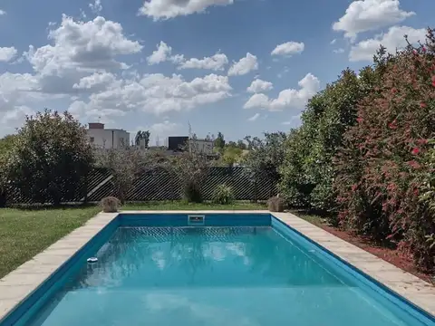 Casa en Venta en Pilar Del Este, USD 160.000