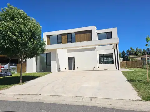 Casa en Venta en Santo Tomas, USD 230.000