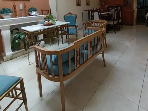 Casa en Venta con 6 cocheras