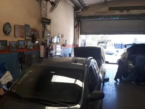 Terreno en Venta en Versalles, USD 320.000