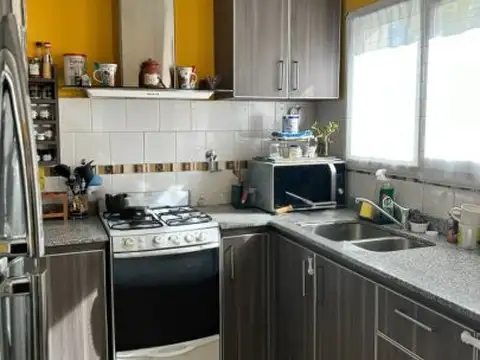 ESMERALDA 476 , Piso 1