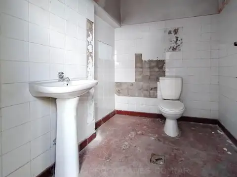 Galpon en Venta 4  mts Frente