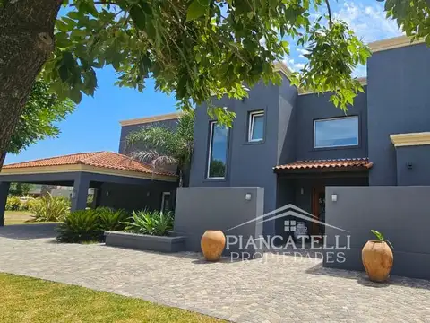 CASA EN VENTA, CON VISTA AL LAGO, 3 HABITACIONES EN TERRAVISTA