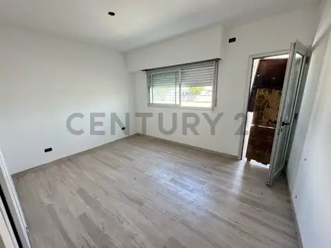 11 Entre 517 y 518 , Piso 0