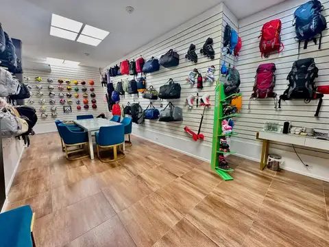 EDIFICIO CON DEPOSITO Y OFICINAS, REFACC.. C/ RENT