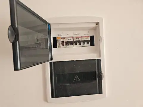 Esmeralda 600, Piso 6