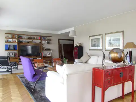 Avenida del Libertador y Av Cnel. Diaz