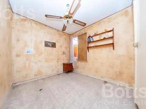 Casa 4 ambientes con 1 baño
