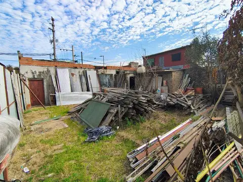 VENTA Terreno con Deposito ZONA BELLA VISTA