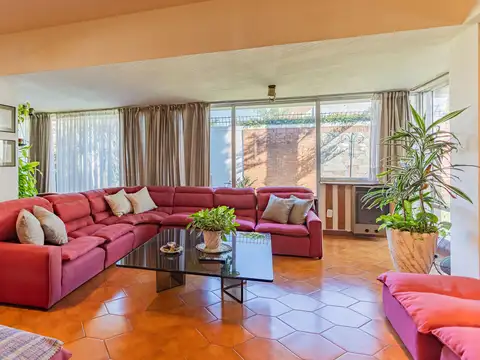 Rodríguez Peña entre Alvear y San Martín - Banfield