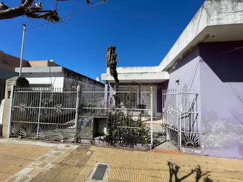 Depto Tipo Casa en Venta de 2 ambientes