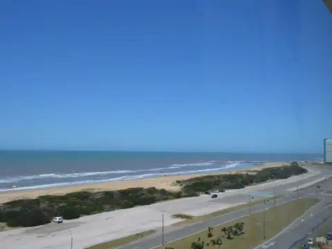 Apartamento primera linea alquiler temporada- Playa Brava