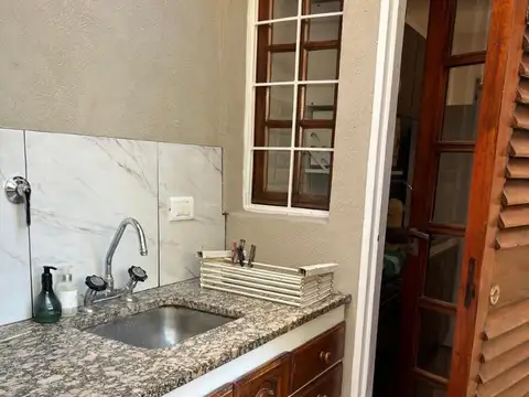 Del Dorado 785 , Piso Pb