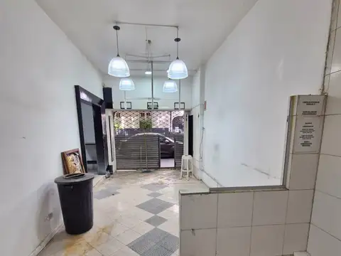 Local en Alquiler en Parque Rivadavia, $ 800.000