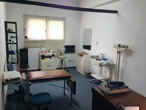 Oficina 2 ambientes con 1 baño