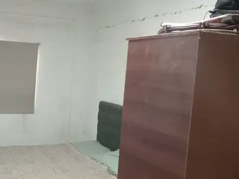 Casa 5 ambientes con 1 baño