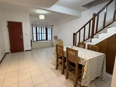 Depto Tipo Casa en Venta de 3 dormitorios