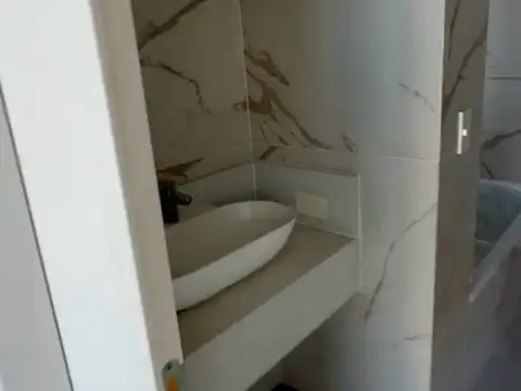 Departamento 3 ambientes con 3 baños