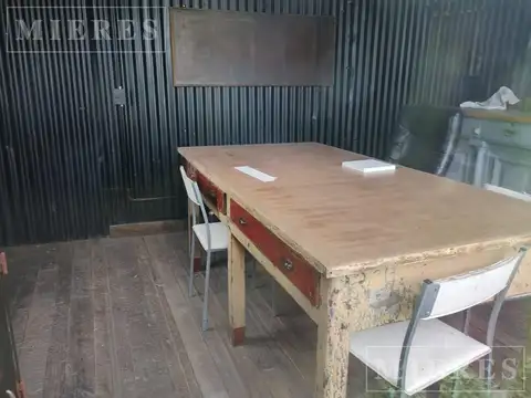 Galpon en Venta 57  mts Fondo