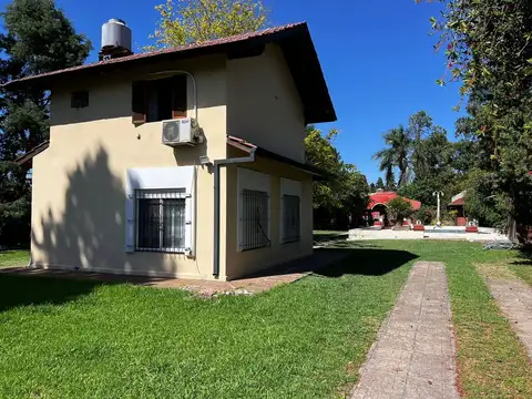 Casa 5 ambientes con 3 baños