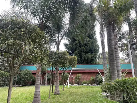 Venta casa quinta con quincho y piscina en Centro Agricola El Pato