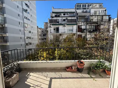 José Andrés Pacheco de Melo 2400