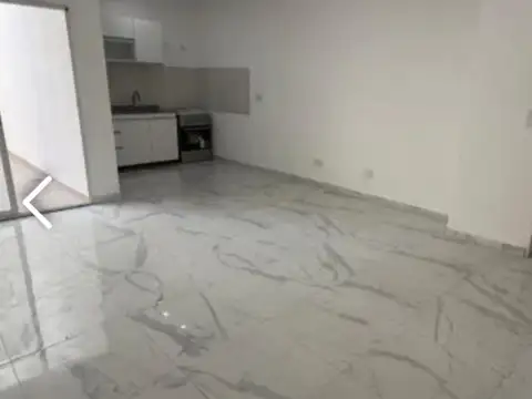 Departamento en Venta en Parque Avellaneda, USD 78.000