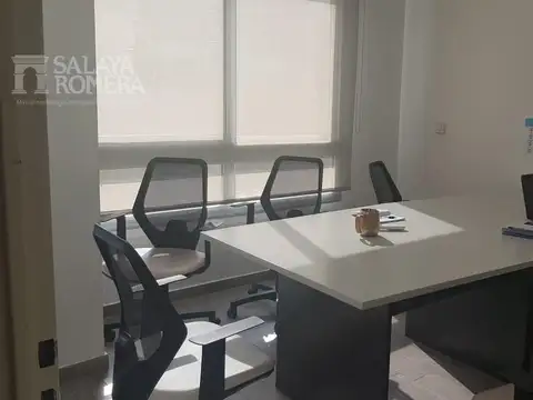 Oficina en Venta al Este