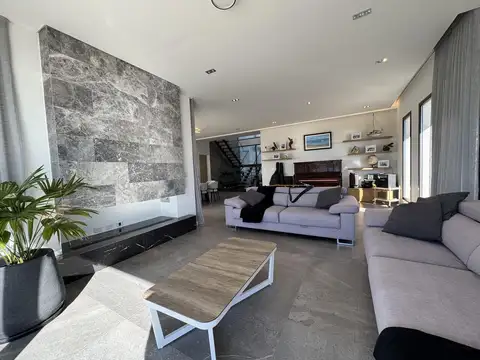 Casa en Venta 1 año
