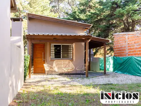 Casa: Carriego N° 1372 E/ Av Chascomús y Julio Campos - Nueva Atlantis - C1038