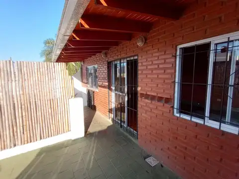 Depto Tipo Casa 3 ambientes con 2 baños