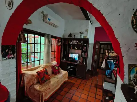 Depto Tipo Casa en Venta con 1 cocheras
