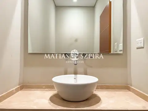 Casa 6 ambientes con 6 baños