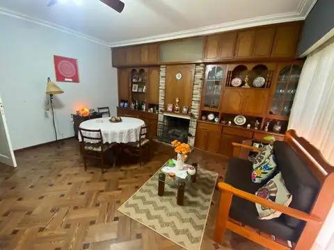 Depto Tipo Casa en Venta en Lobos, USD 75.000