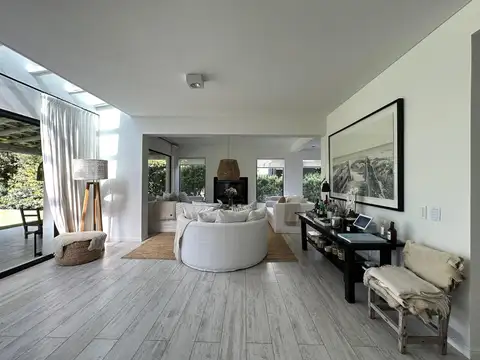 Casa de revista ! en alquiler  febrero en Santa Bárbara, Tigre