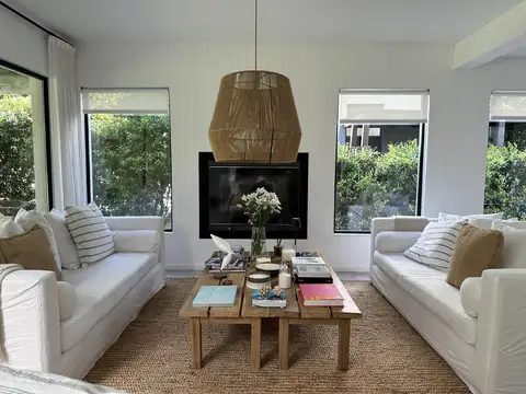 Casa en Alquiler Temporal en Santa Barbara, USD 8.500