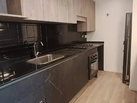 Asuncion 100, Piso 1