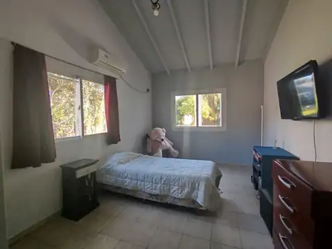 Venta Casa 5 amb Jardin y Pileta en barrio Las Condes Pilar