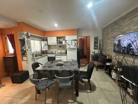 Depto Tipo Casa en Venta de 2 dormitorios