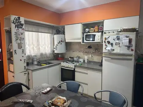 Depto Tipo Casa 3 ambientes con 2 baños