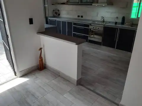 Casa en Venta en Villa Gobernador Udaondo, USD 250.000