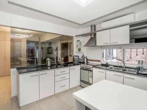 Depto Tipo Casa 4 ambientes con 2 baños